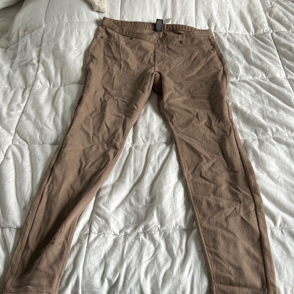 Jegging, tan, soft, stretchy, not jean material, size L, tag Silt brand?